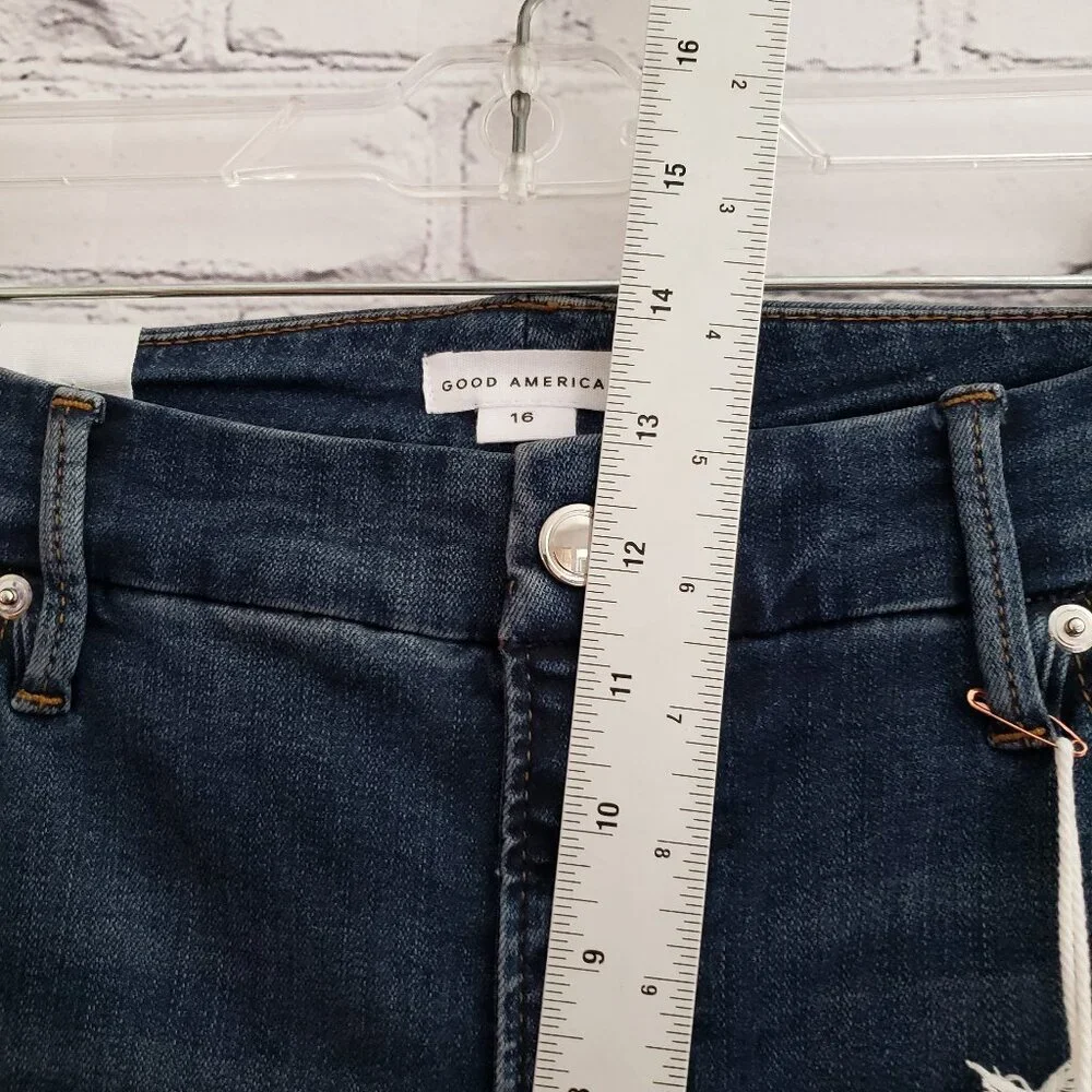 Good American Good Curve Skinny Jeans - Picture 10 of 14